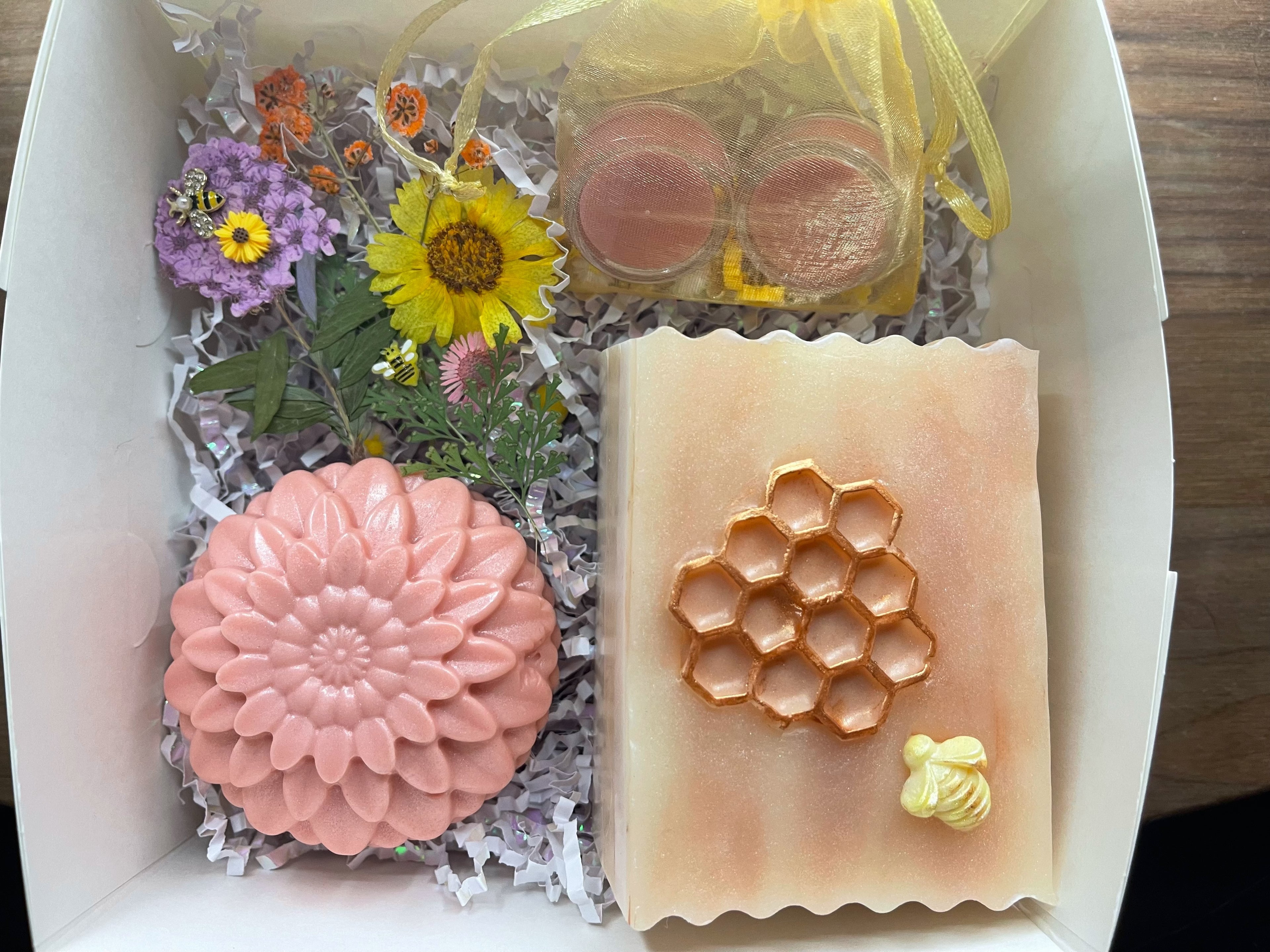 Bee Happy Gift Box